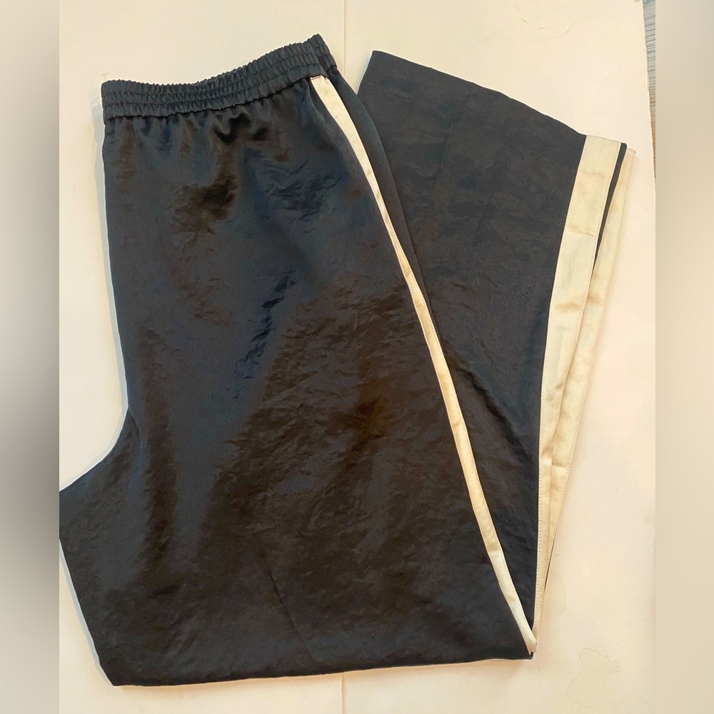 Madewell The Easy Pull-On Track Pant in black Satin Med or large